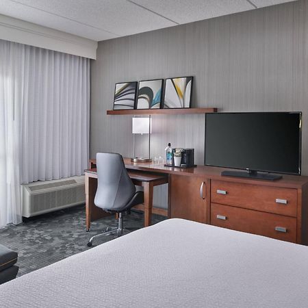 Отель Courtyard Chicago Окбрук Террас Экстерьер фото